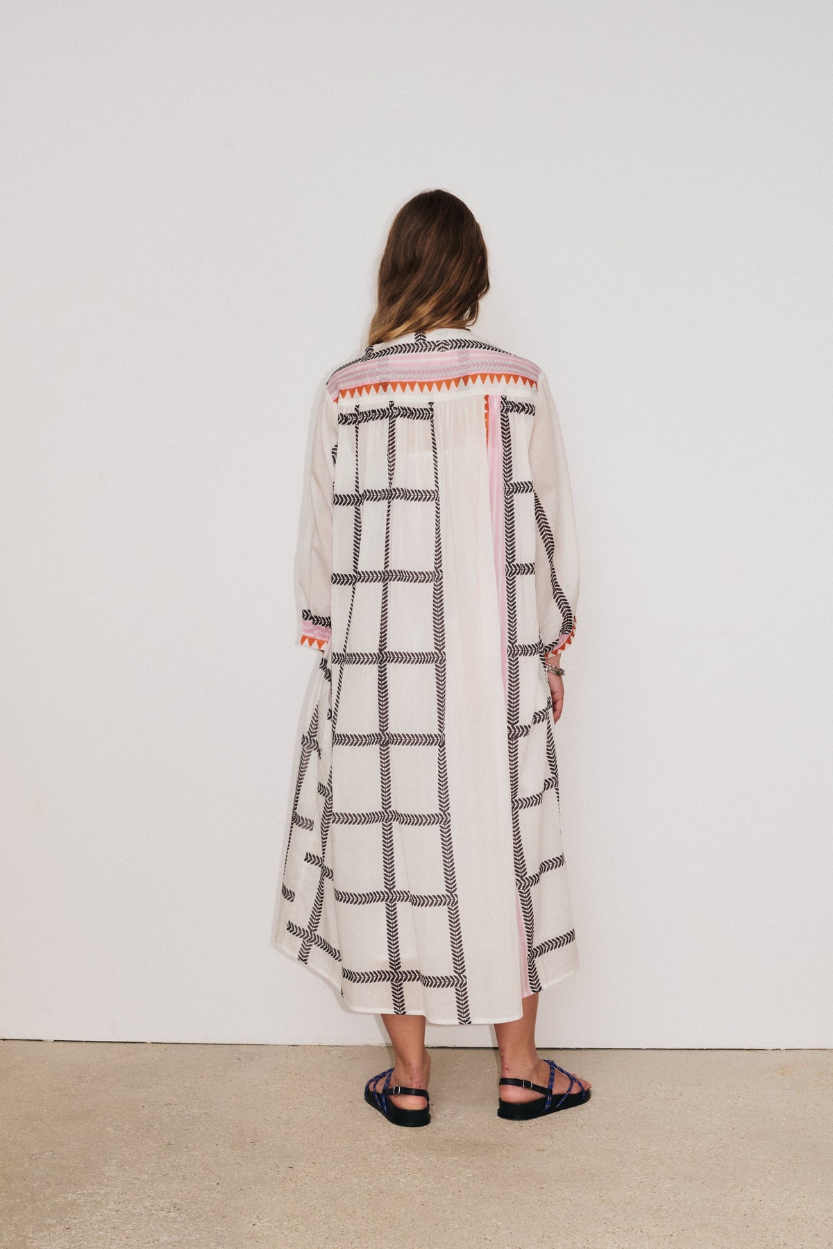 Robe Solène  portée : silhouette longue et volume naturel